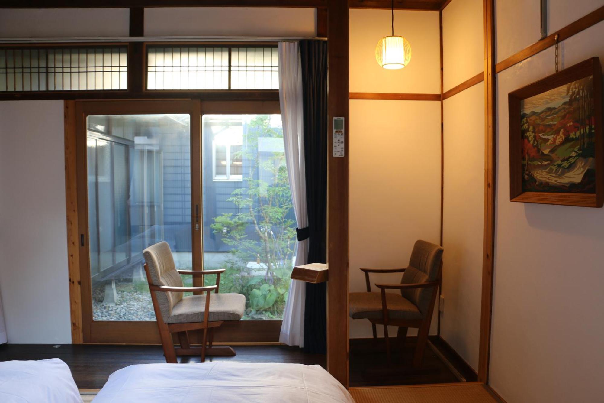Hostel Fish In A River Takayama  Exterior photo