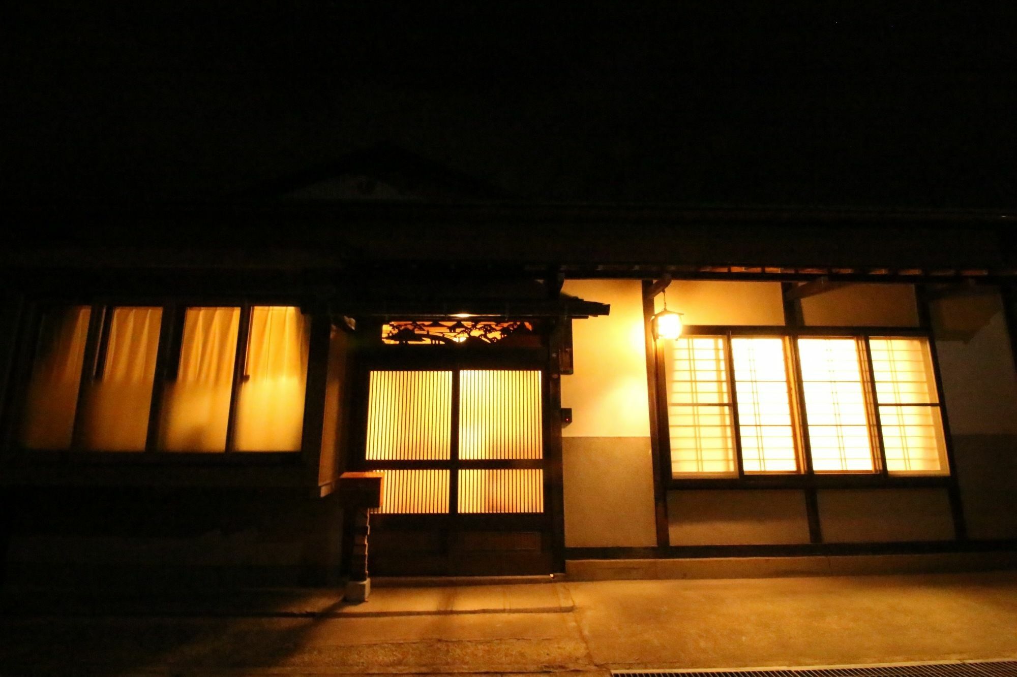 Hostel Fish In A River Takayama  Exterior photo