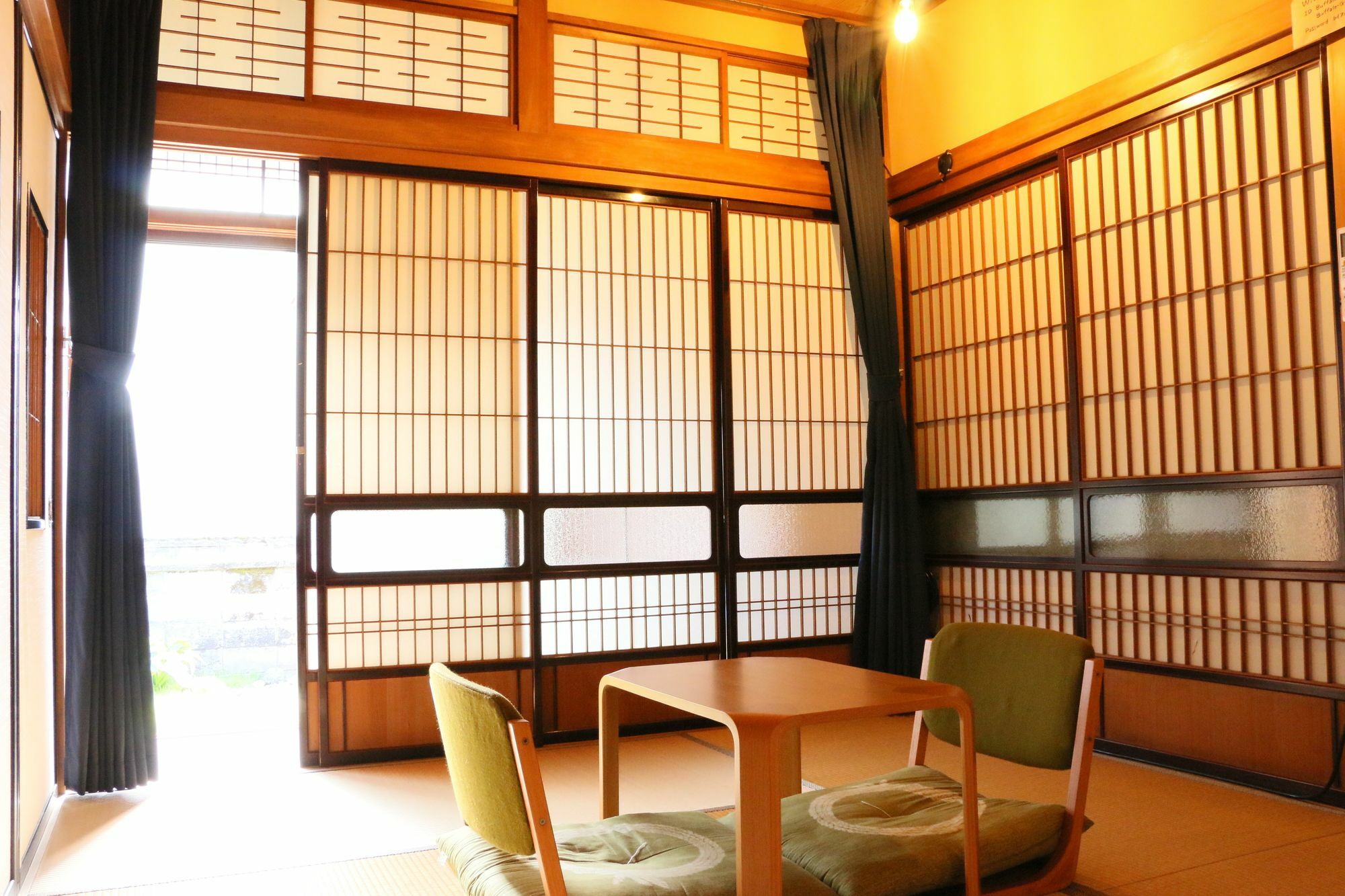 Hostel Fish In A River Takayama  Exterior photo